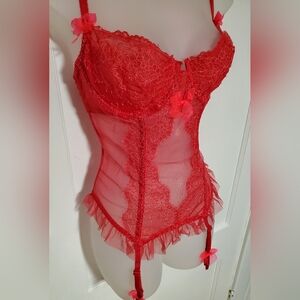 🆕️ NWOT Victoria's Secret Cherry Red ❤️ Lace Corset, 36C